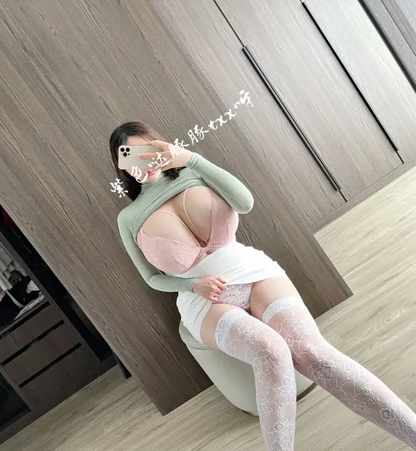 003.童小芯-白丝 - 童小芯